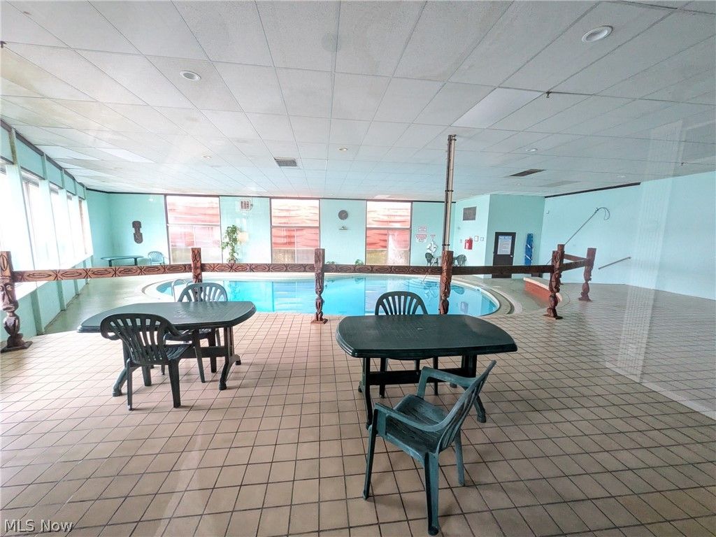 Photo of 1480 Warren Rd #604, Lakewood, OH 44107 (MLS # 5193348)