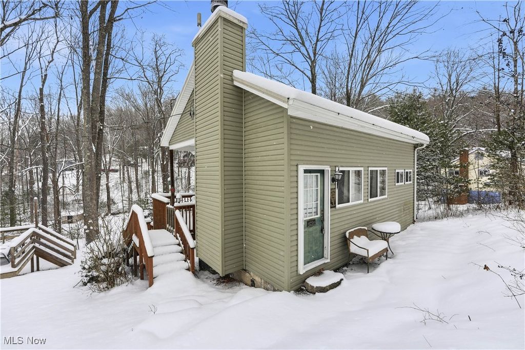 Photo of 4254 Doral Road SW, Carrollton, OH 44615 (MLS # 5178428)