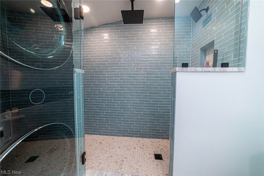 Village/Lakeville - Residential