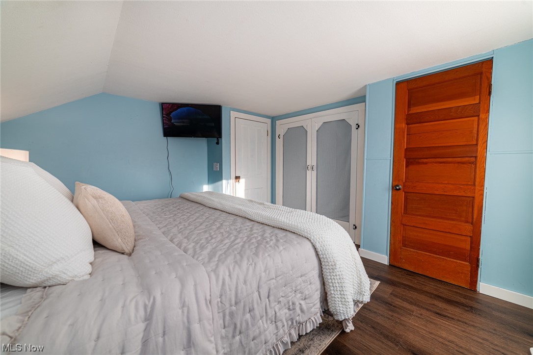 Village/Lakeville - Residential