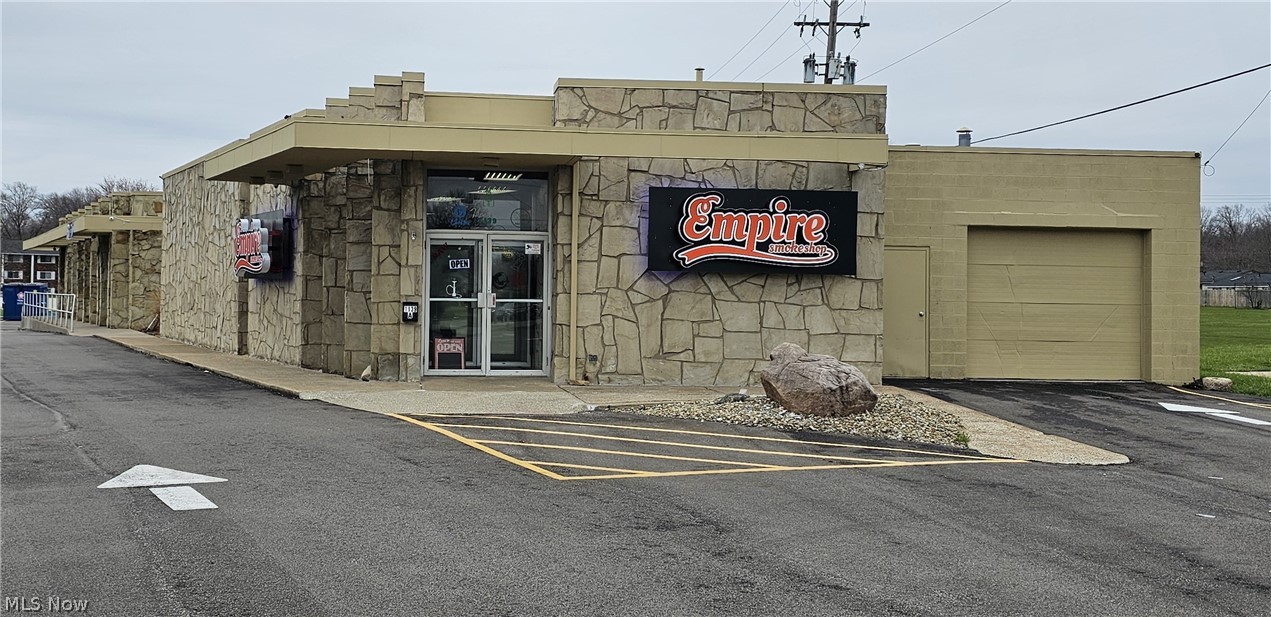 Black River - Commercial Sale