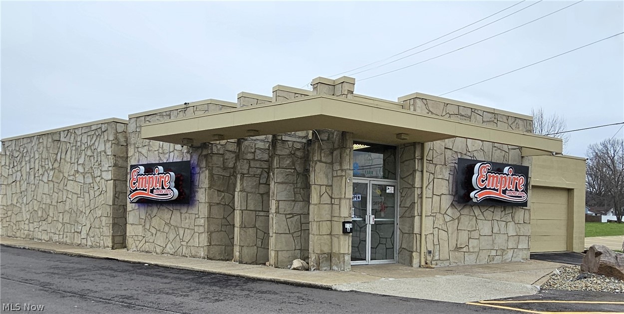 Black River - Commercial Sale