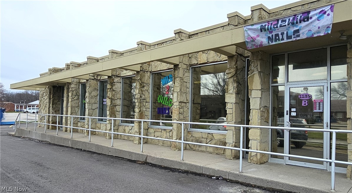 Black River - Commercial Sale