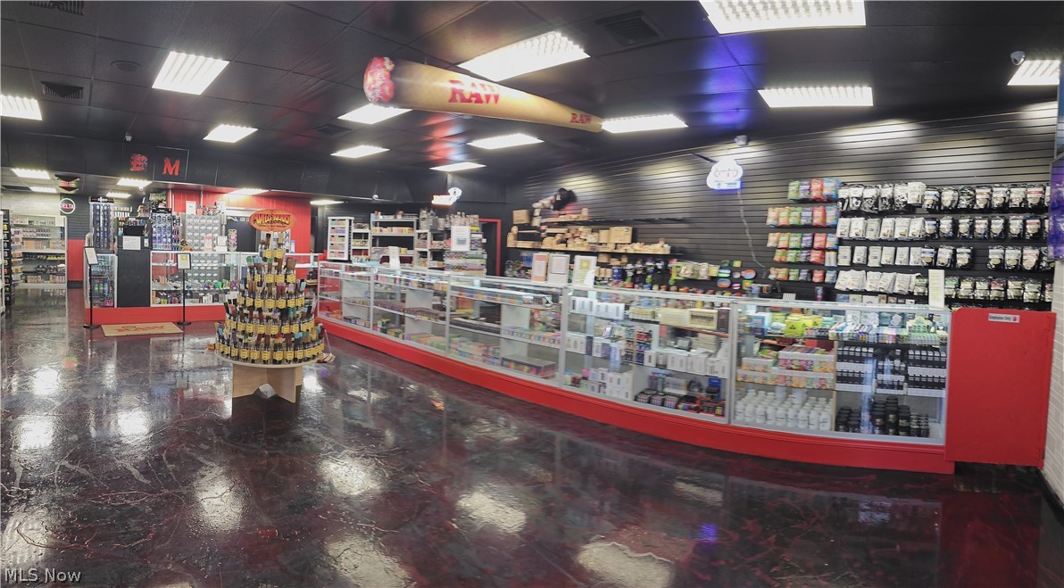 Black River - Commercial Sale