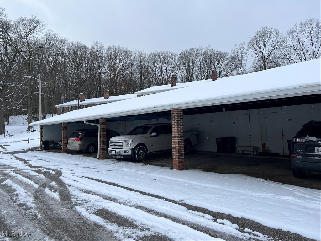 Carriage Hill Condos - Residential