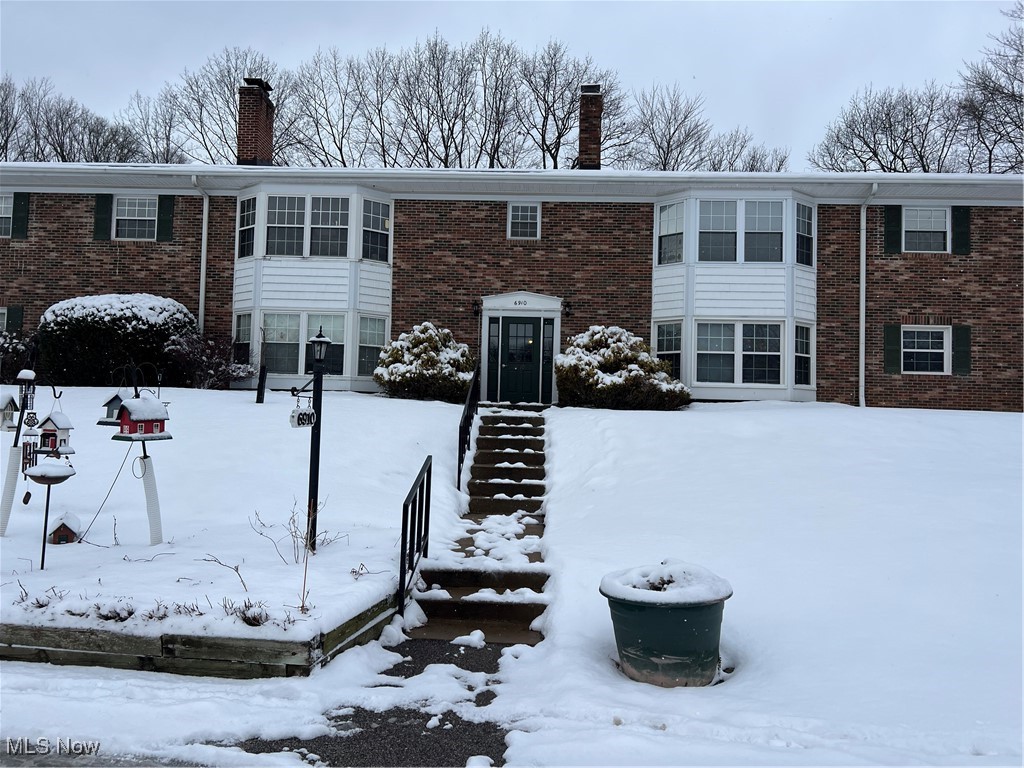 Carriage Hill Condos - Residential