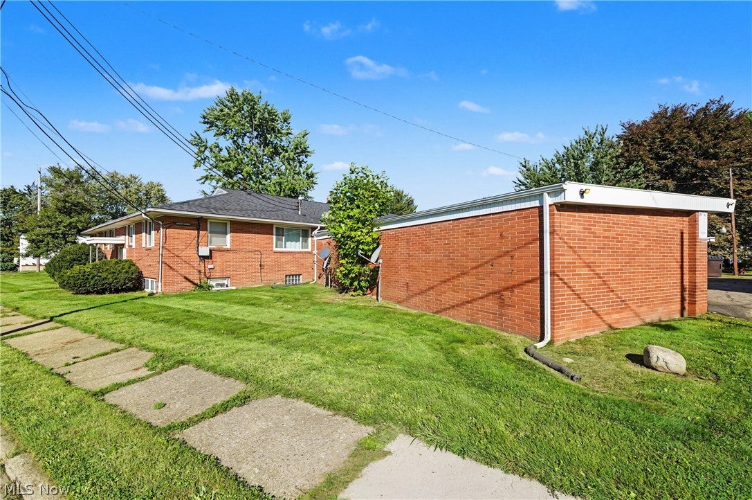 2006 Fulton Road NW