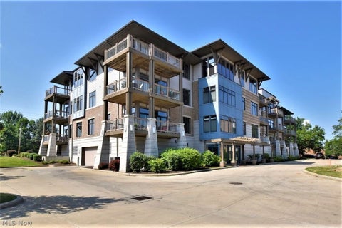 Condo For Rent - 1403 Copper Trce #307<br/> Cleveland Heights, OH 44118