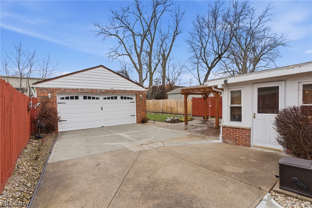 Elworthy-Helwick Companys Lyn - Residential