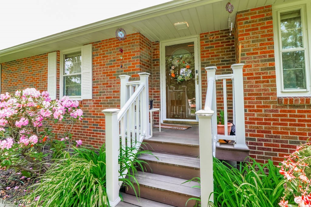 5920 Renninger Road, New Franklin, Ohio image 2