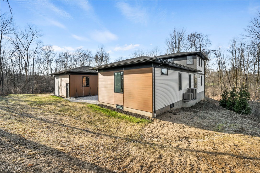 2406 Twelve Oaks Circle, Medina, Ohio image 5