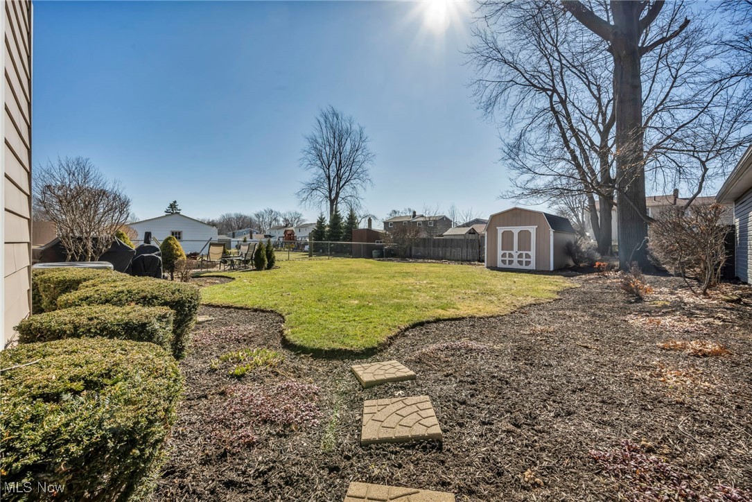 35600 Grovewood Drive, Eastlake, Ohio image 39