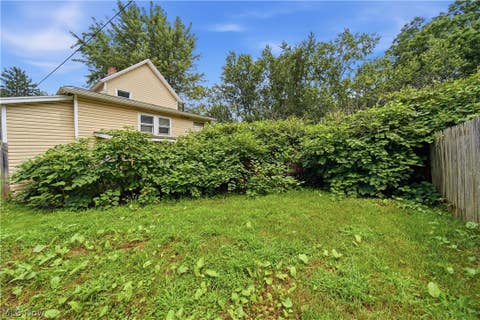 Tiny photo for 1116 Mcintosh Avenue, Akron, OH 44314 (MLS # 5239133)