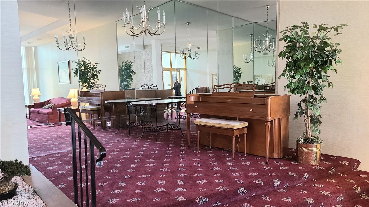 Carlton House Condo - Residential