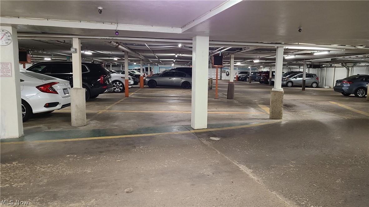 Carlton House Condo - Residential