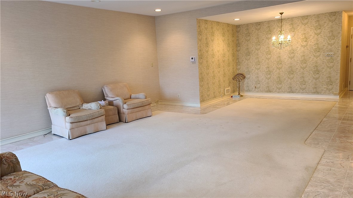 Carlton House Condo - Residential