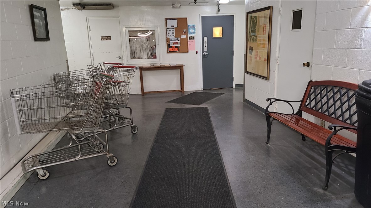 Carlton House Condo - Residential