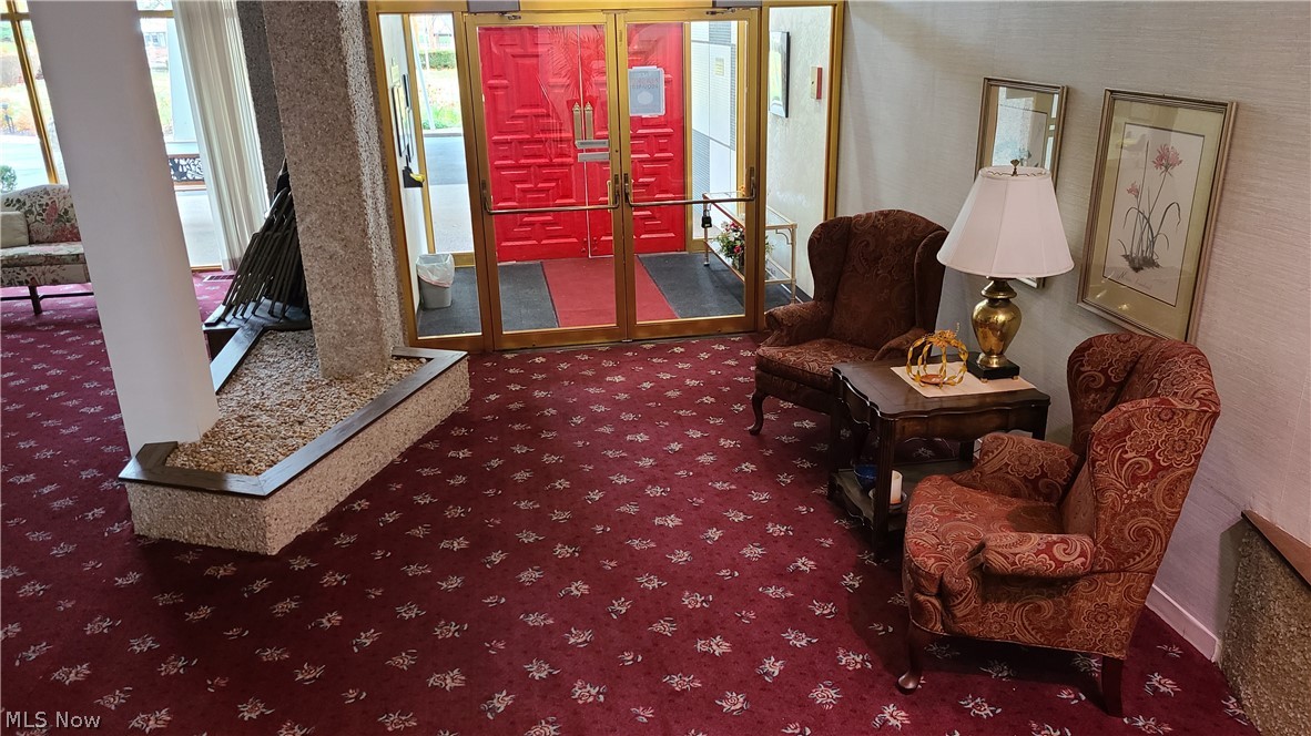 Carlton House Condo - Residential