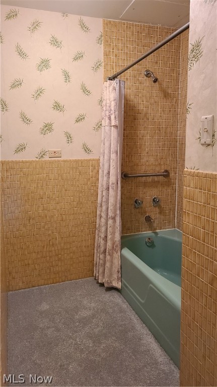 Carlton House Condo - Residential