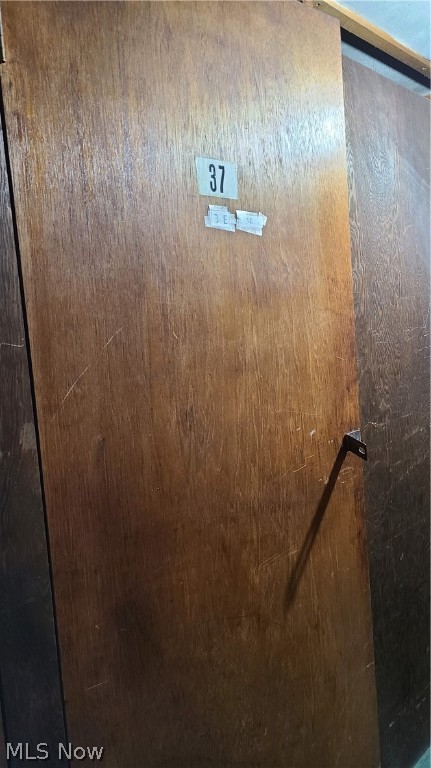 Carlton House Condo - Residential