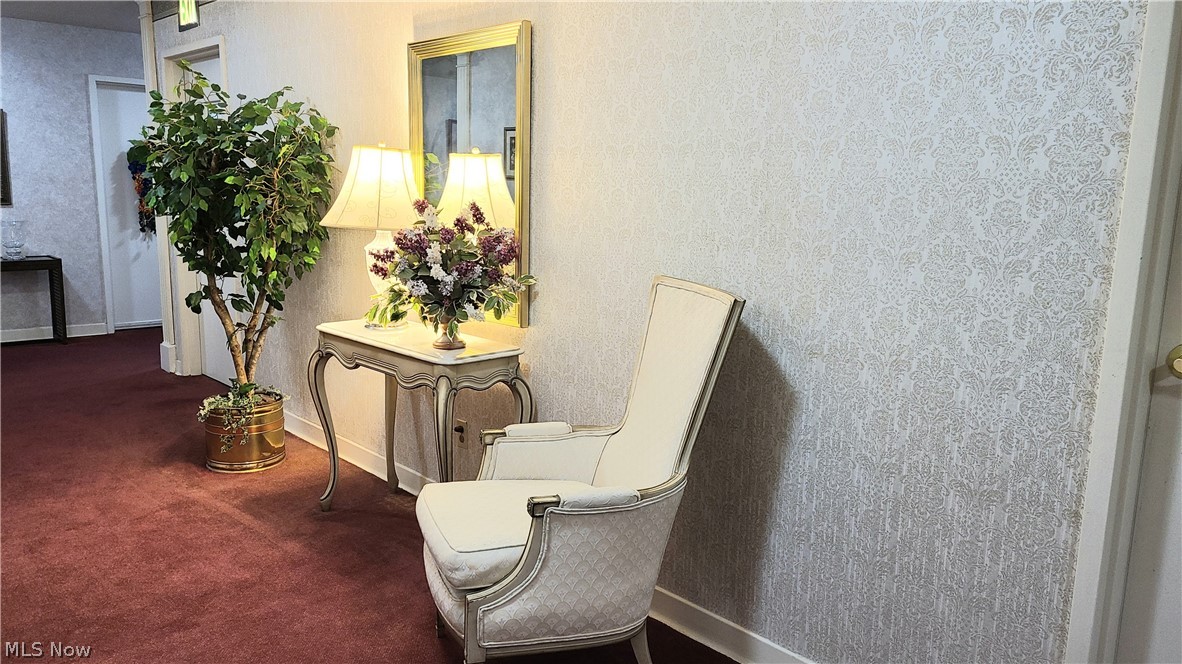 Carlton House Condo - Residential