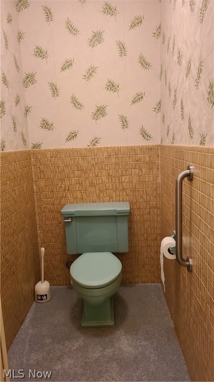 Carlton House Condo - Residential