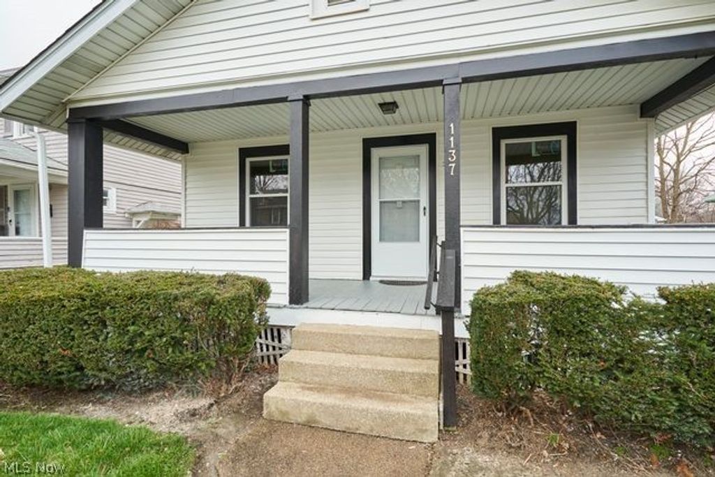 Photo of 1137 Herberich Avenue, Akron, OH 44301 (MLS # 5192690)
