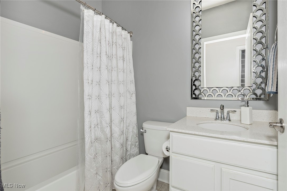 7246 Formby Drive, Solon, Ohio image 39