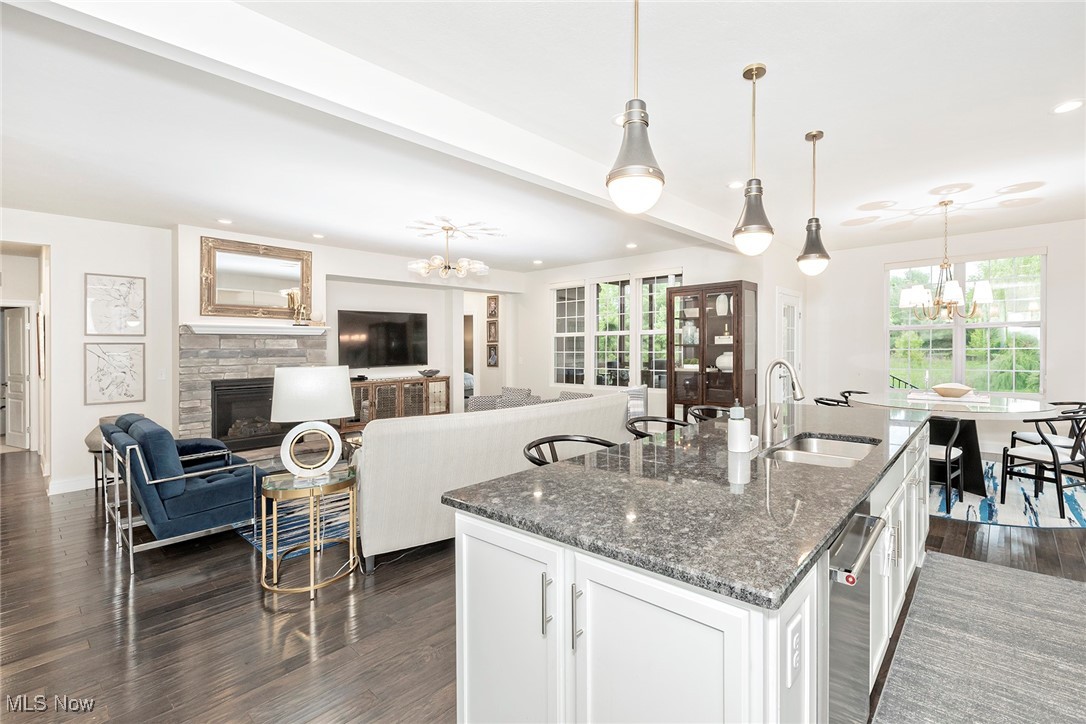 7246 Formby Drive, Solon, Ohio image 24