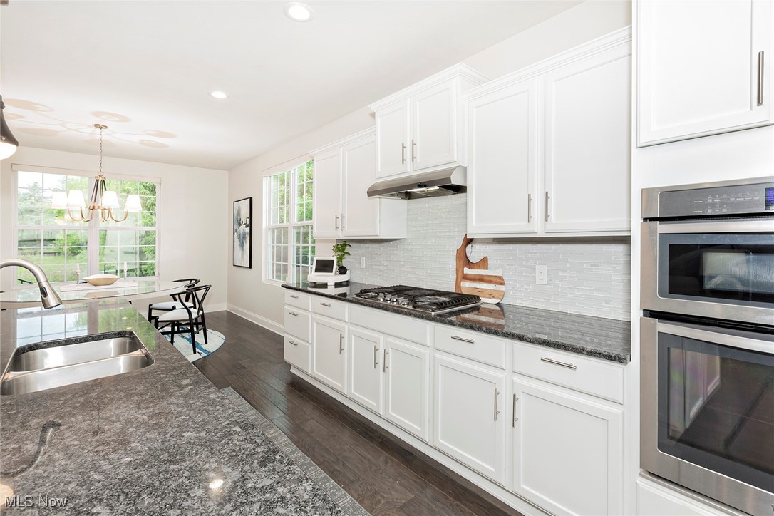 7246 Formby Drive, Solon, Ohio image 25