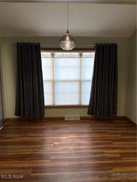 Roberto Place Condo - Residential