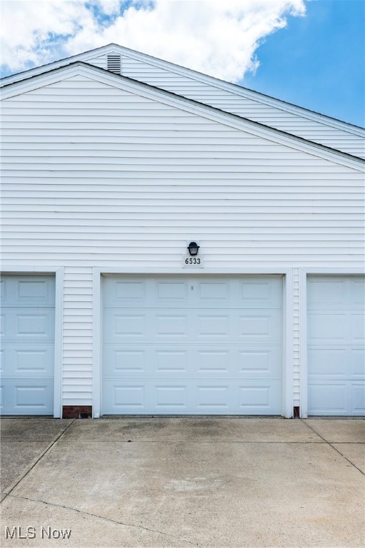 6533 Engle Road, Brook Park, Ohio image 38