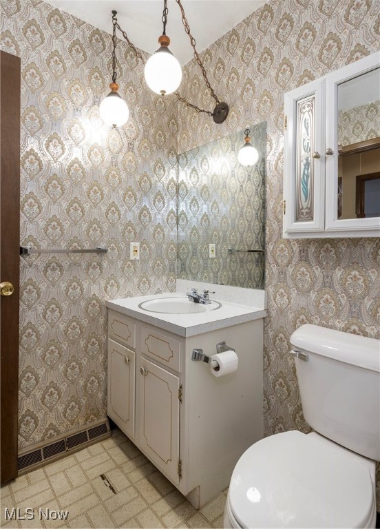 6533 Engle Road, Brook Park, Ohio image 25