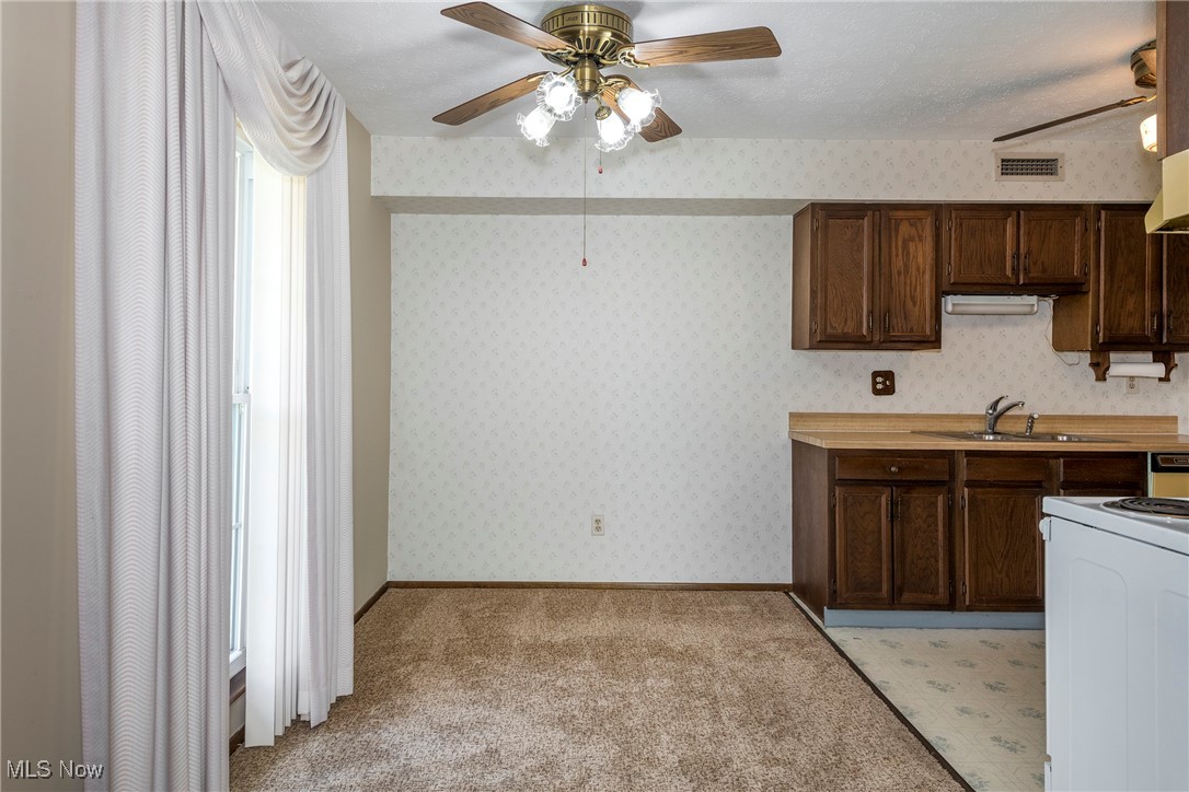 6533 Engle Road, Brook Park, Ohio image 11