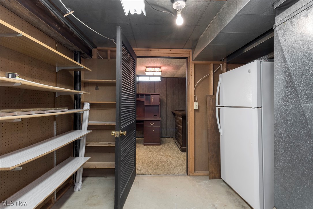 6533 Engle Road, Brook Park, Ohio image 33
