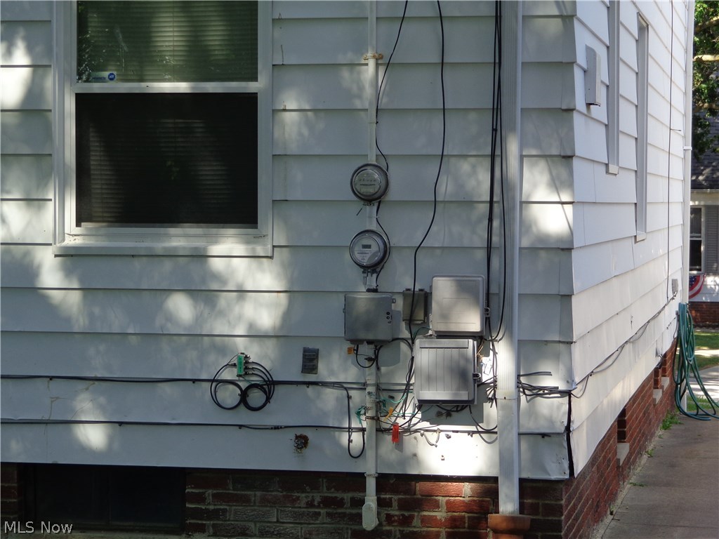 Garfield Pkwy - Residential Income