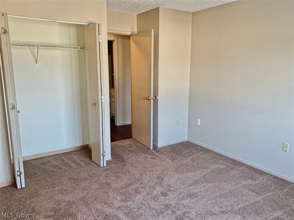 Brookledge Commons Condos - Residential Lease