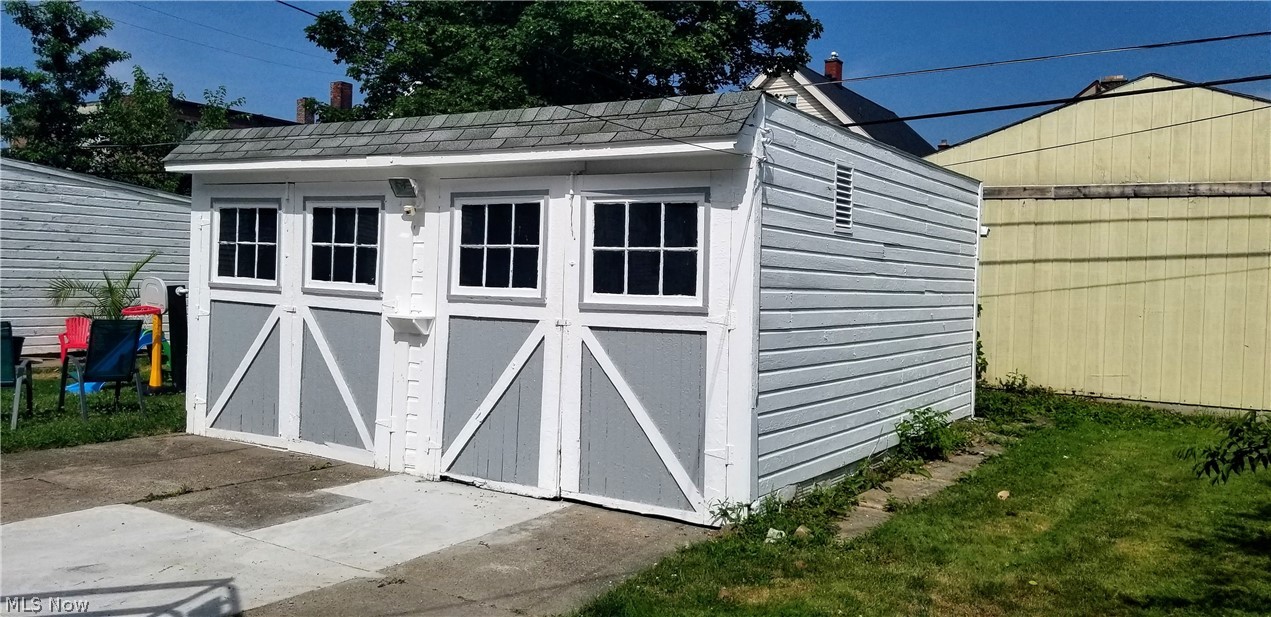 Land & Home Cos 01 - Residential Income