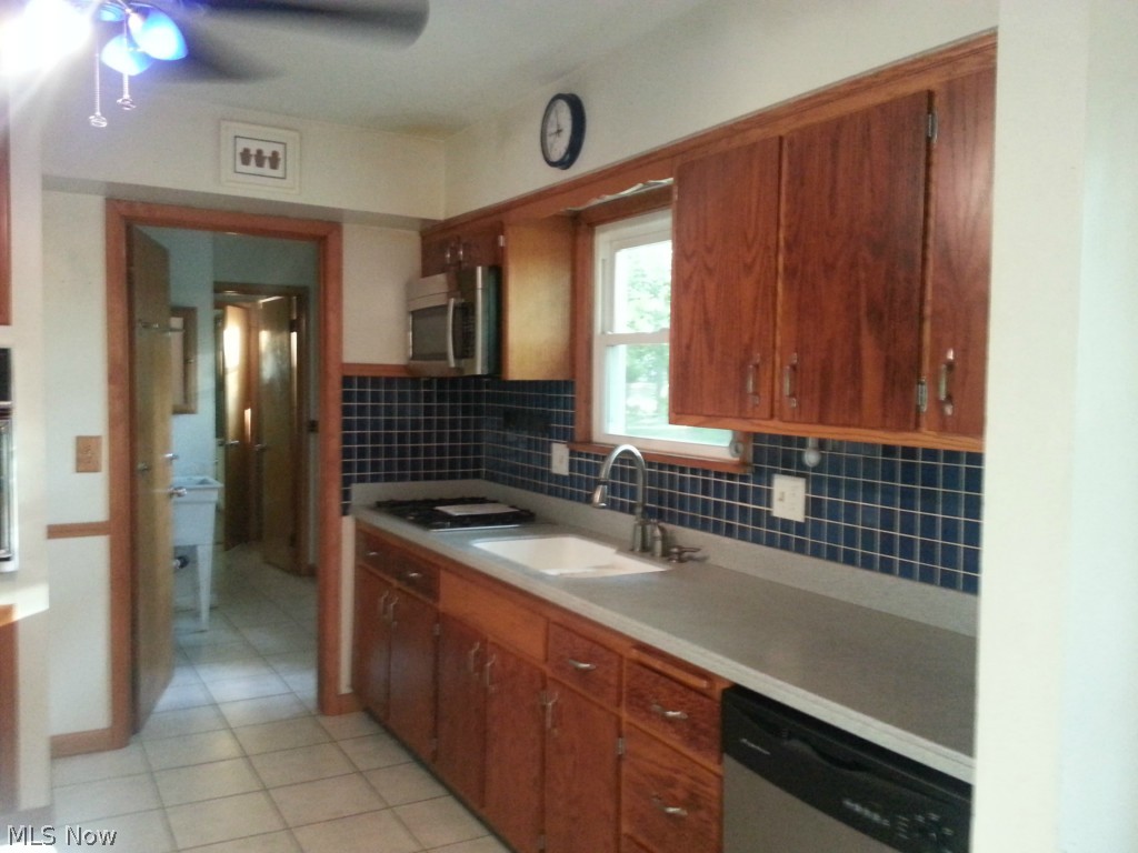 Brentwood 03 - Residential