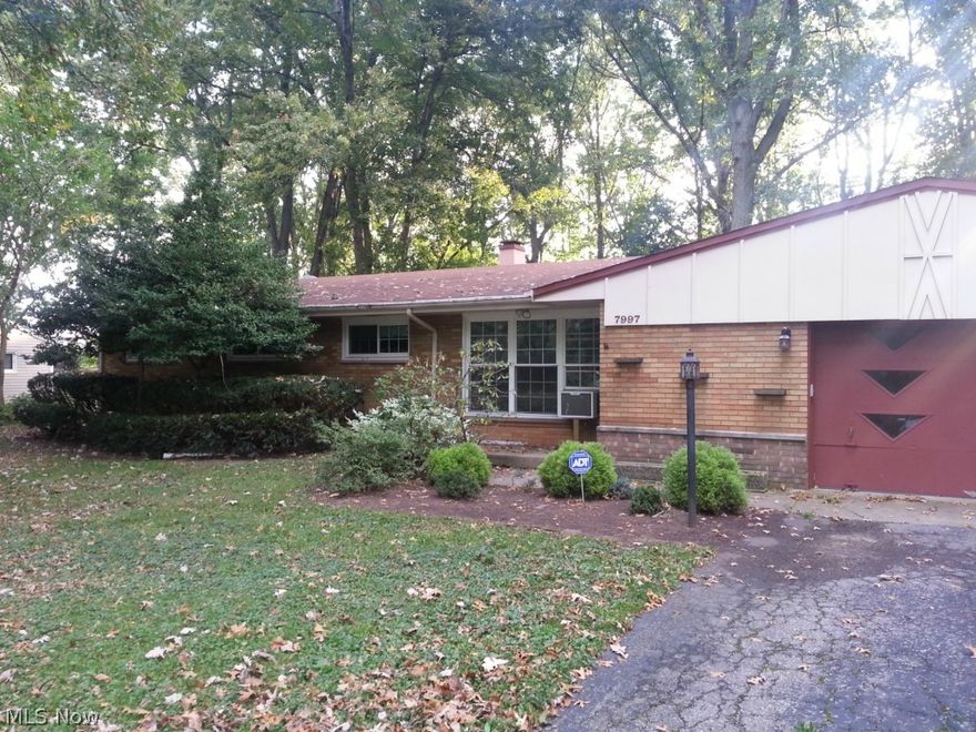 Welcome to this South Mentor Ranch 4BR 1.5 BA situated on approximately half acre fenced lot. Open floor plan with breakfast bar and formal Dining Room features bay window, recessed lighting, attached 2 car garage with openers and a back covered patio for your enjoyment. Needs your buyers personal touches – priced according to paint and carpet needs and some TLC.  Property is being sold as is.