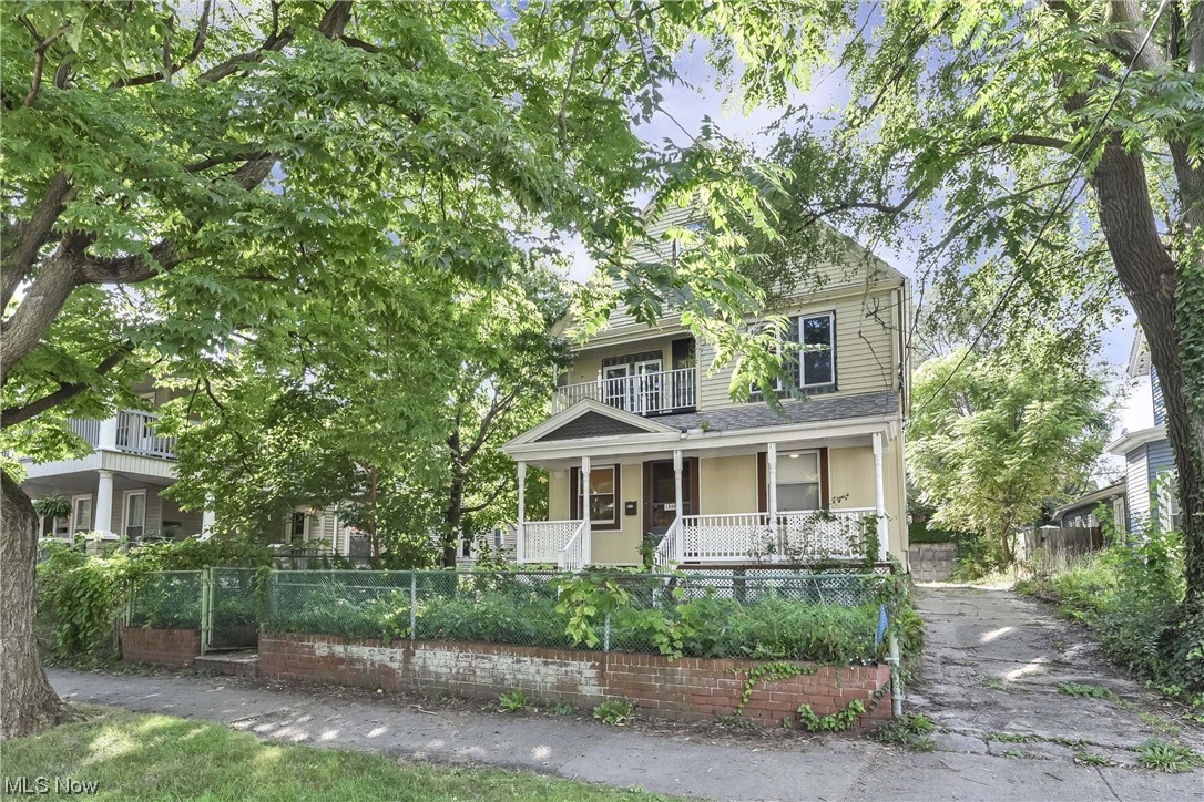 Dudley Baldwins Sub - Residential Income