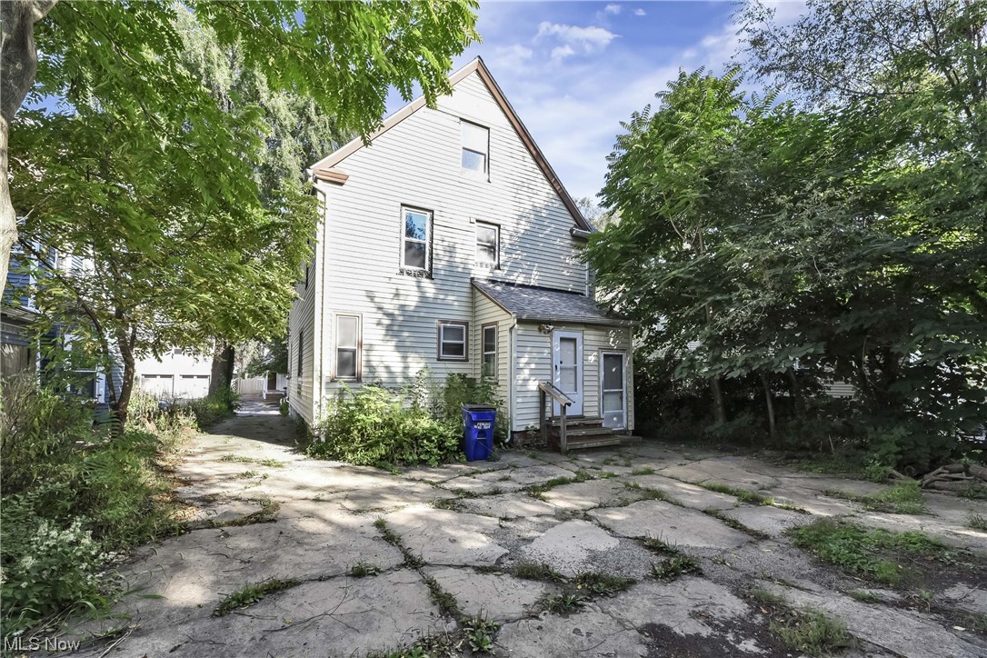 Dudley Baldwins Sub - Residential Income