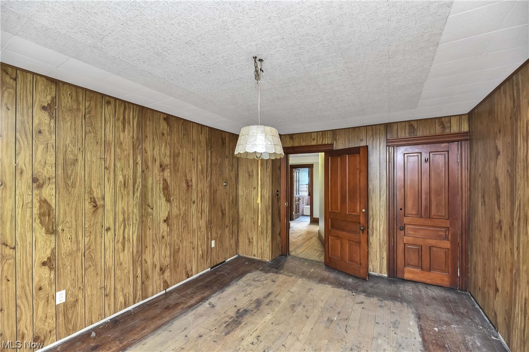 Dudley Baldwins Sub - Residential Income