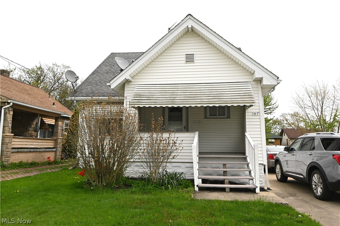 Discover the perfect blend of comfort and entertainment in this charming 2 bedroom 1 bathroom cape cod. Enjoy cooking in the brightly lit updated kitchen with brand new dishwasher! The rec room in the basement adds to the living space of this adorable home.
This bonus room could also be a possible 3rd bedroom. There is a perfect space upstairs for a study/music/office nook! With a welcoming front porch and a convenient 1 car garage, this house is ready for you to make it your home! Don't miss out on this wonderful opportunity! Ask about special financing programs that could enable you to BUY this home with very little money out of pocket.