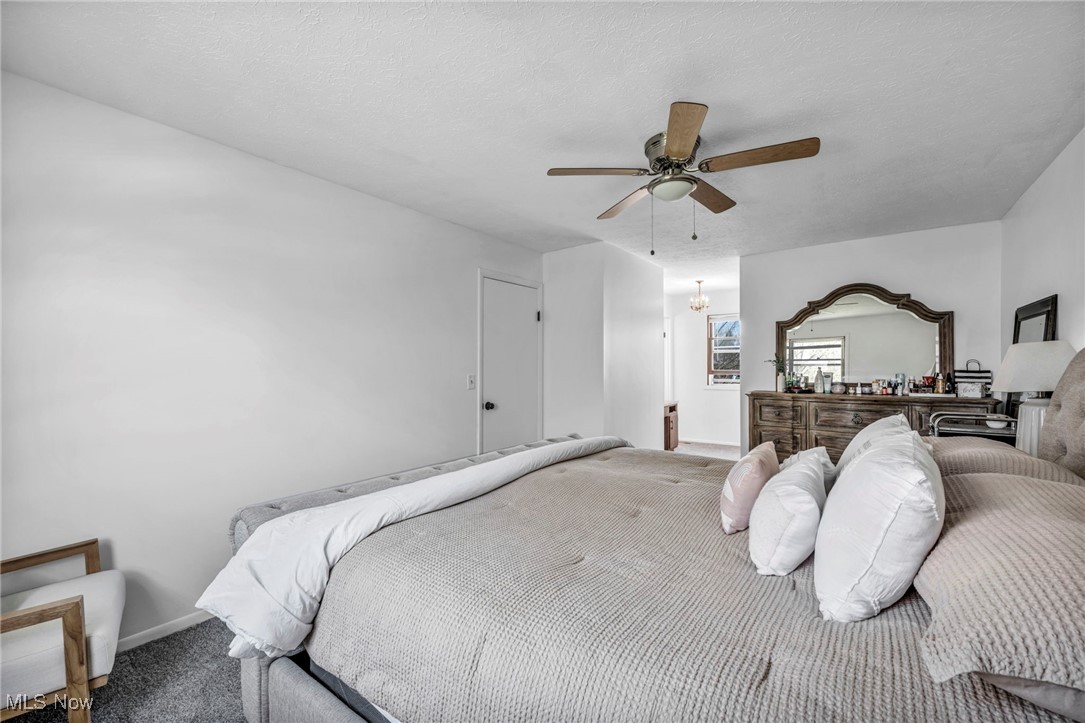 8381 Lorraine Drive, Strongsville, Ohio image 31