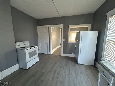 Tiny photo for 2806 Woodbridge Avenue, Cleveland, OH 44109 (MLS # 5183683)