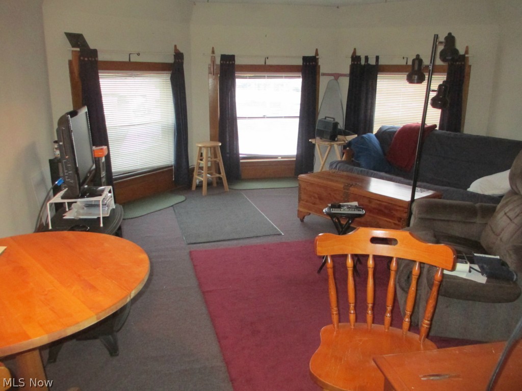 Zena Kent - Commercial Sale