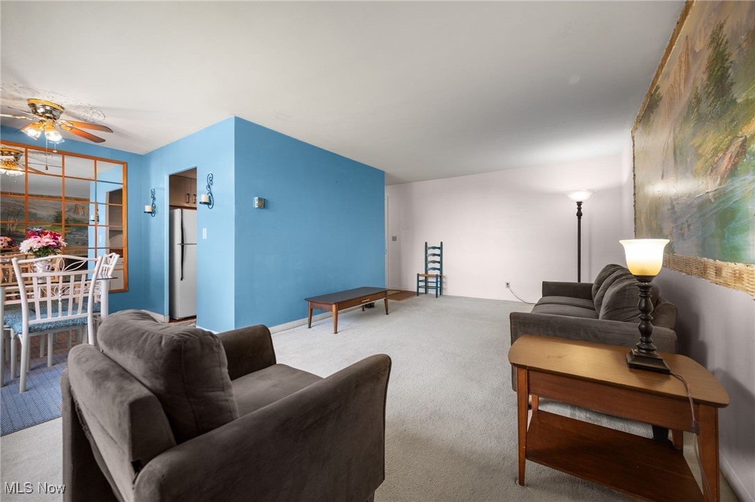 Lake House Condo - Residential