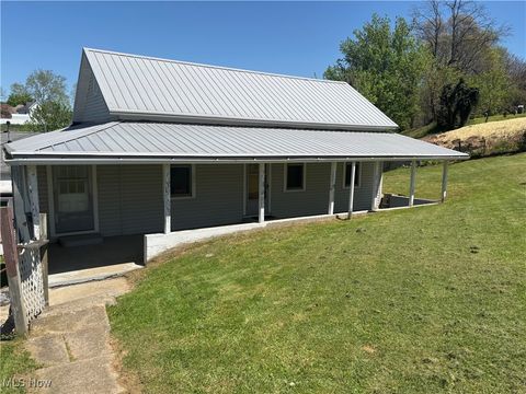 304 Poplar Street, St Marys, WV 26170 - MLS#: 5118411