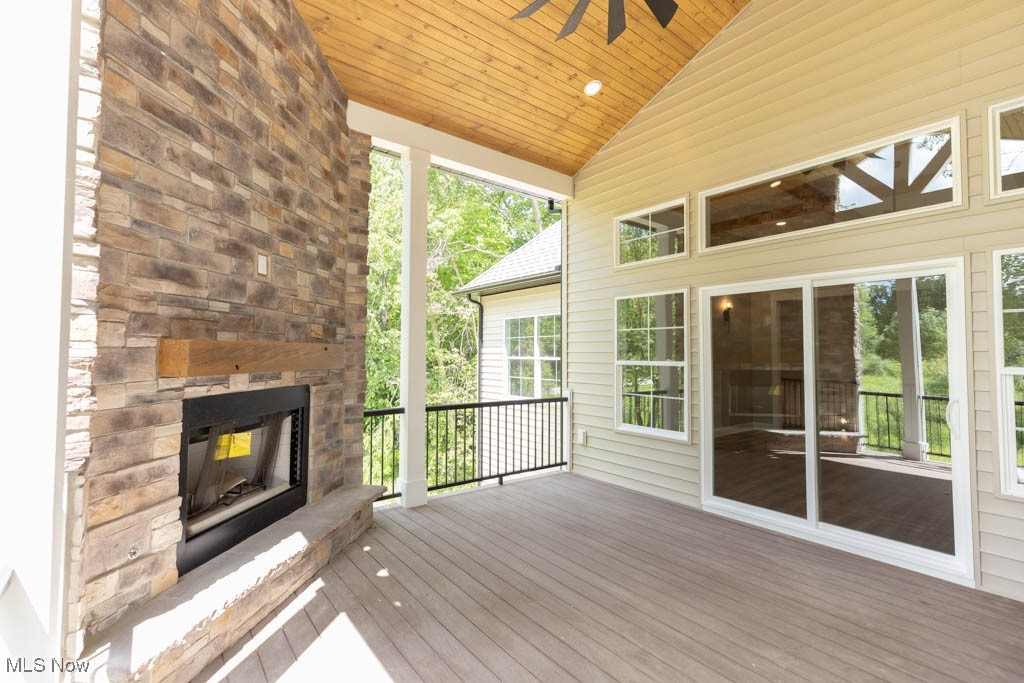 542 Lakewood Drive, Canal Fulton, Ohio image 22